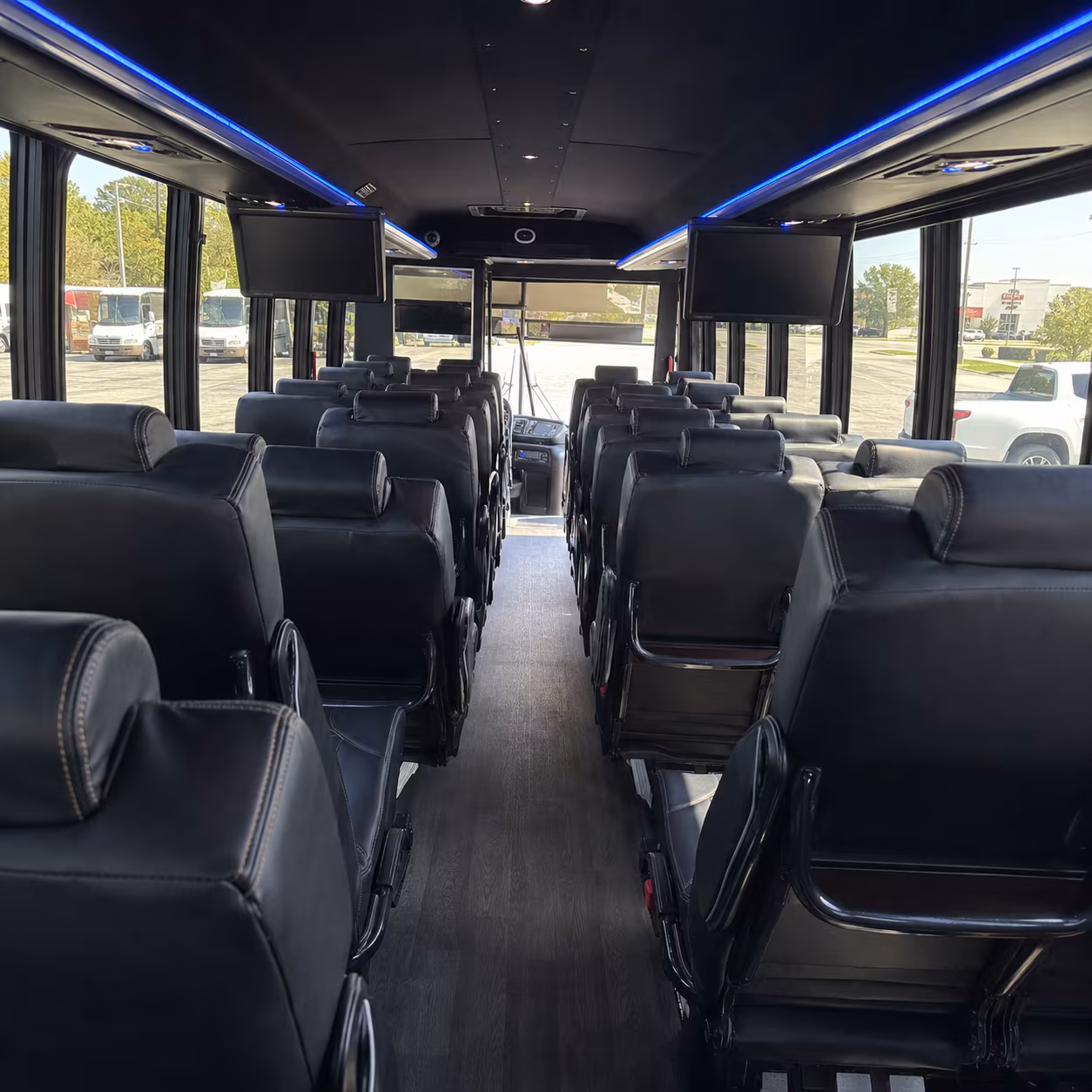 minibus rentals for idyllwild nature center and mountain destinations
